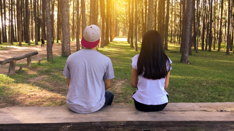 Read more about the article Introvert-Friendly Apps That Make Dating Simple (And Actually Fun)