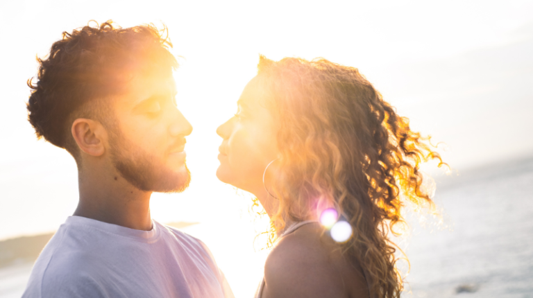 Read more about the article How to Use Emotional Intimacy to Make Your Relationship Unbreakable
